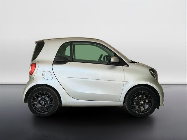 smart forTwo III 2015 - 1.0 Passion 71cv twinamic my18 - foto 4 di 4