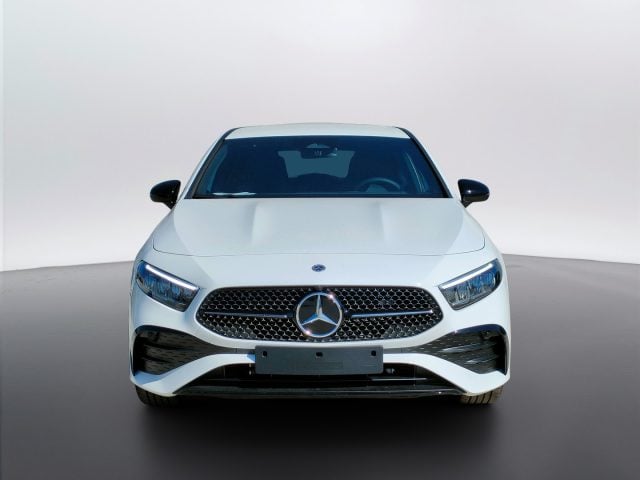 Mercedes-Benz A 180 d Automatic - foto 2 di 4