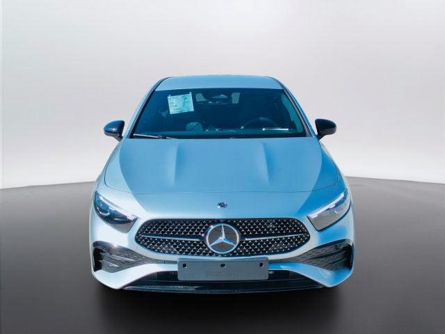 Mercedes-Benz A 180 d Automatic - foto 2 di 4