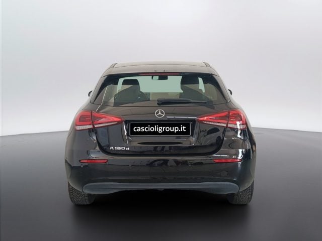 Mercedes-Benz A 180 Classe A - W177 2018 - d Sport Light auto - foto 4 di 4