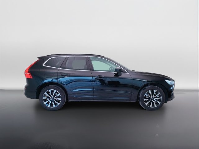 Volvo XC60 II 2022 - 2.0 b4 Core awd auto - foto 4 di 4