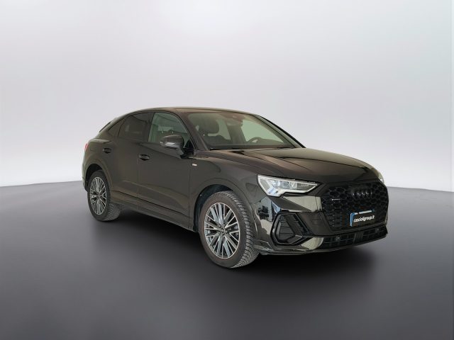Audi Q3 I 2019 Sportback - Sportback 35 2.0 tdi S line e - foto 3 di 4