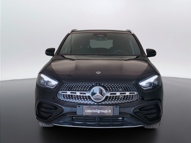 Mercedes-Benz GLA 200 d automatic - foto 2 di 4