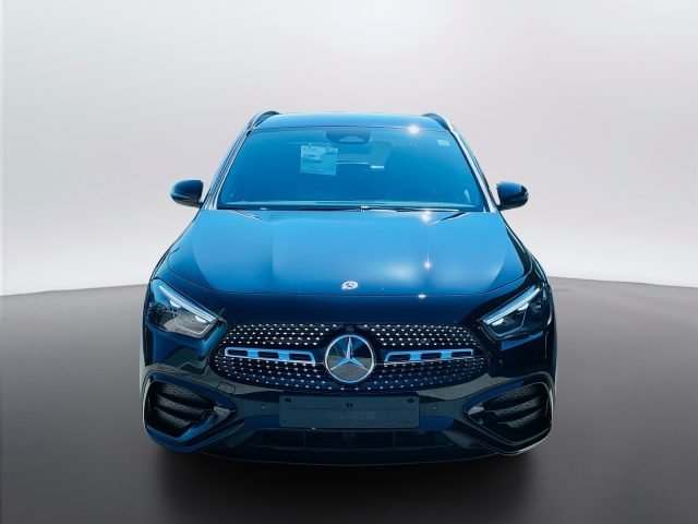 Mercedes-Benz GLA 200 d - foto 2 di 4
