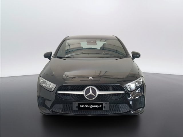 Mercedes-Benz A 180 Classe A - W177 2018 - d Sport Light auto - foto 2 di 4