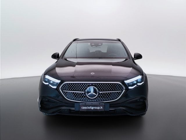 Mercedes-Benz E 220 d 4MATIC Station Wagon - foto 2 di 4