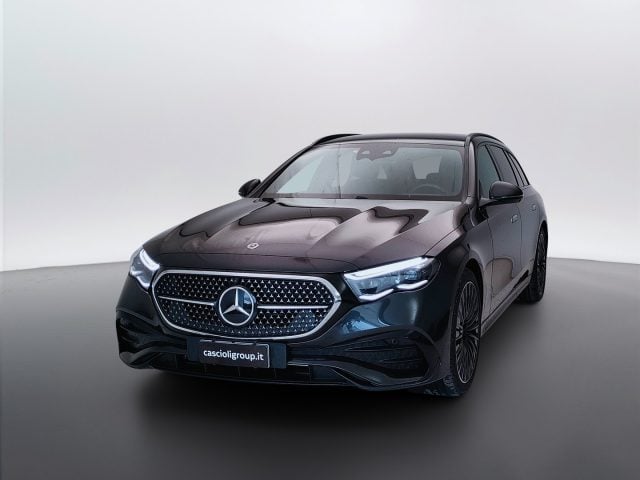 Mercedes-Benz E 220 d 4MATIC Station Wagon, del 2025, 37.413 km, in vendita a Mosciano Sant Angelo (TE)