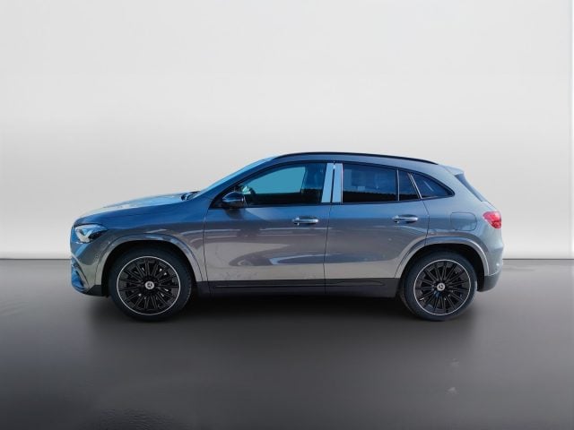 Mercedes-Benz GLA 180 - foto 3 di 4