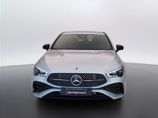 Mercedes-Benz CLA Coupe - C118 2023 - Coupe 200 d AMG Line Premium - foto 2 di 4