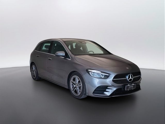 Mercedes-Benz CLA sse B - W247 2023 - B 180 d AMG Line Advanced Plus - foto 3 di 4