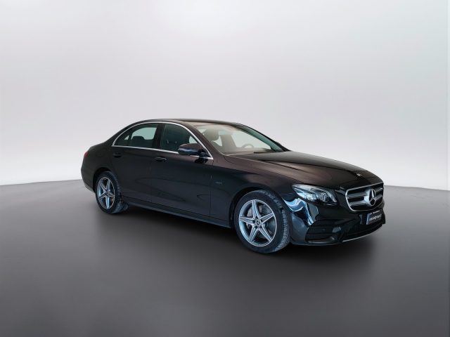 Mercedes-Benz CLA sse E - W213 Berlina - E 300 de eq-power Premium a - foto 3 di 4