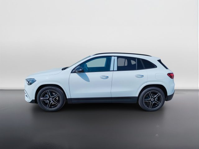 Mercedes-Benz GLA 200 d - foto 3 di 4