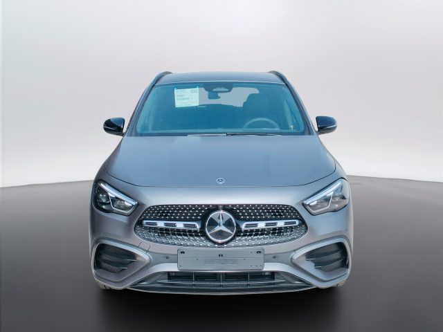 Mercedes-Benz GLA 200 d - foto 2 di 4