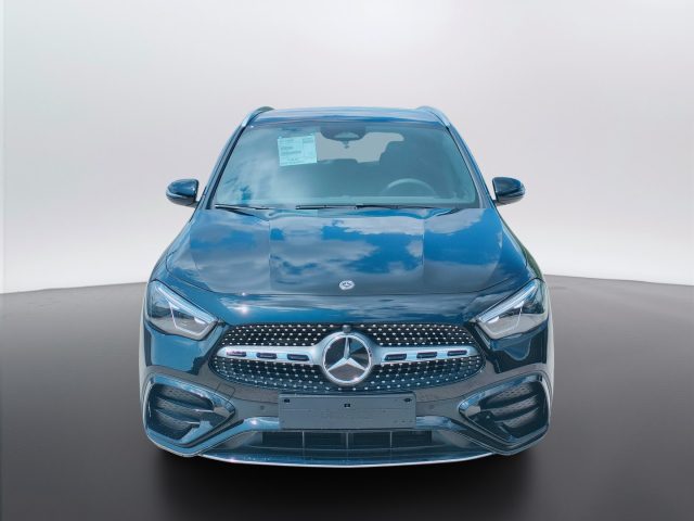 Mercedes-Benz GLA 200 d - foto 2 di 4