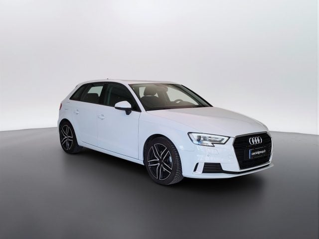 Audi A3 III 2016 Sportback - Sportback 30 1.6 tdi Sport - foto 3 di 4