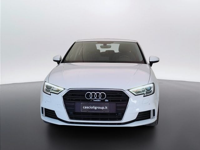 Audi A3 III 2016 Sportback - Sportback 30 1.6 tdi Sport - foto 2 di 4