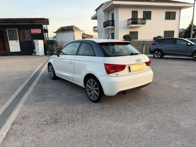 Audi A1 1.6 TDI 105 CV Ambition - foto 3 di 4
