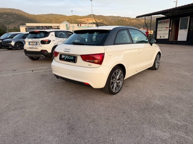 Audi A1 1.6 TDI 105 CV Ambition - foto 2 di 4