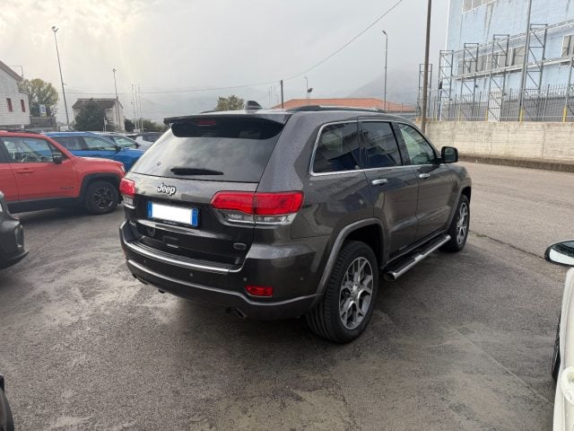Jeep Grand Cherokee 3.0 V6 250 CV Multijet II Overland MY20 - foto 2 di 4