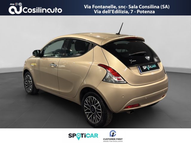 Lancia Ypsilon 1.0 FireFly 5 porte S&S Hybrid Gold + - foto 4 di 4