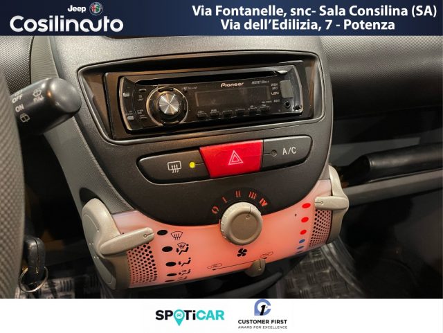 Toyota Aygo 1.0 12V 68Cv 5 porte, del 2010, 129.567 km, in vendita a Sala Consilina (SA)