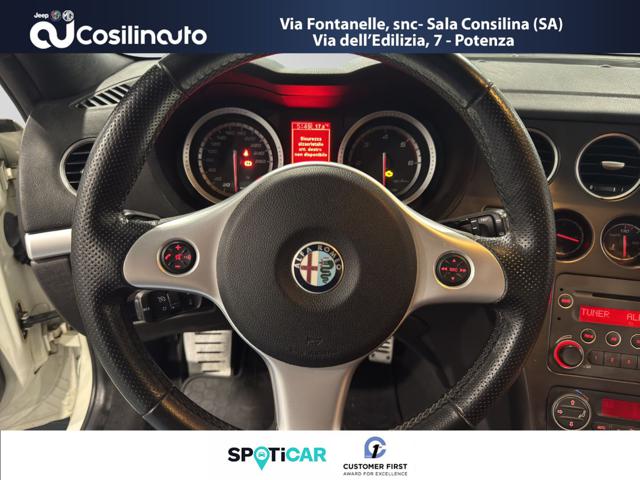 Alfa Romeo Spider 2.4 JTDm 200Cv Exclusive, del 2007, 152.796 km, in vendita a Sala Consilina (SA)