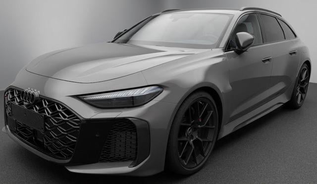 Audi RS5 TFSI mHEV+ S tronic quattro + Carbonio + 360°, del 2026, 3.000 km, in vendita a Castello Di Godego (TV)