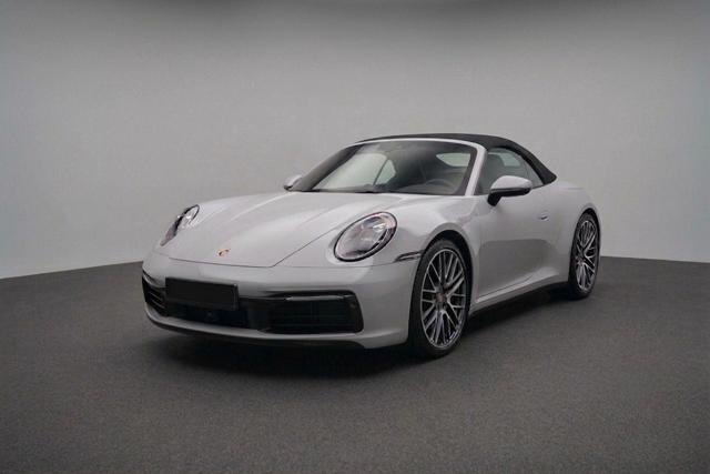 Porsche 992 911 Carrera 4S Cabriolet - foto 2 di 4