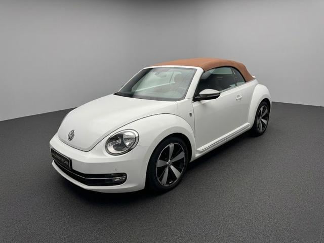 Volkswagen Maggiolino Cabrio 1.2 TSI Karmann BlueMotion Tecnol., del 2016, 87.400 km, in vendita a Castello Di Godego (TV)