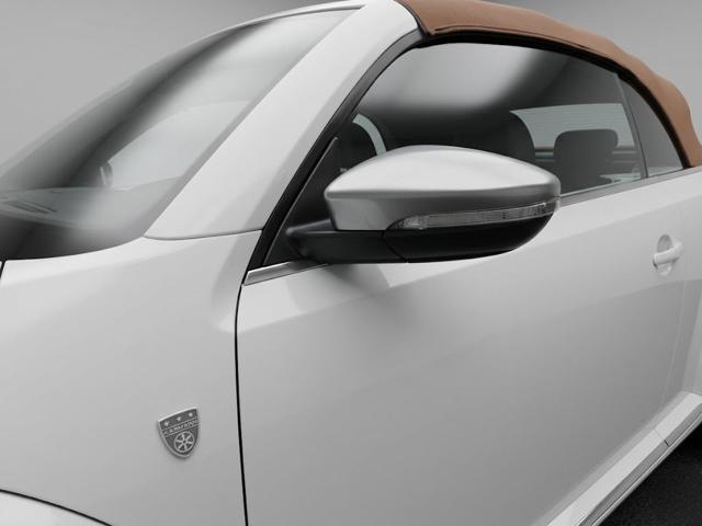 Volkswagen Maggiolino Cabrio 1.2 TSI Karmann BlueMotion Tecnol. - foto 2 di 4