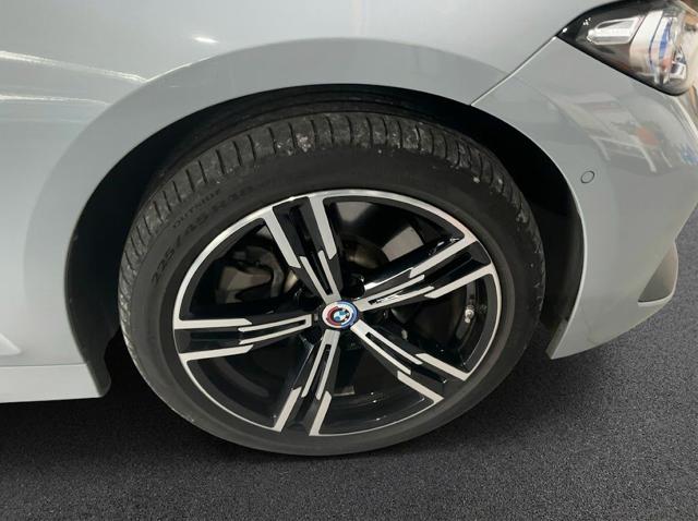 BMW 330 e xDrive Touring Msport +ACC+HUD - foto 3 di 4