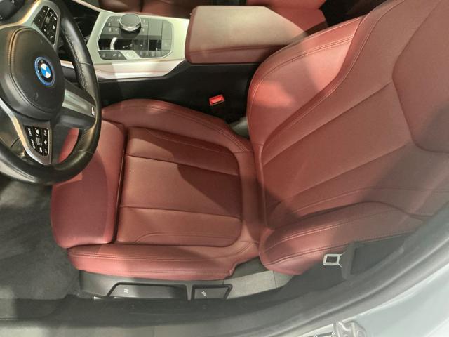 BMW 330 e xDrive Touring Msport +ACC+HUD - foto 4 di 4