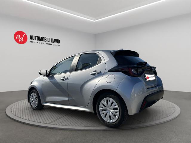 Toyota Yaris 1.5 Hybrid 5 porte Business - foto 3 di 4