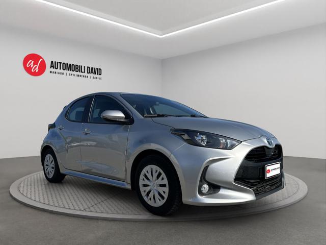 Toyota Yaris 1.5 Hybrid 5 porte Business - foto 2 di 4