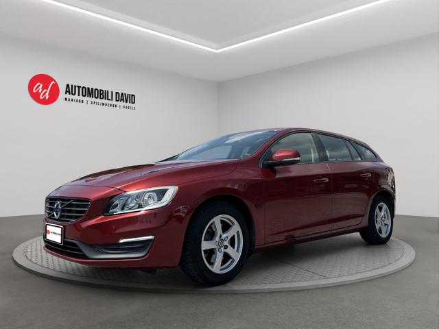 Volvo V60 D2 1.6 Kinetic - foto 2 di 4