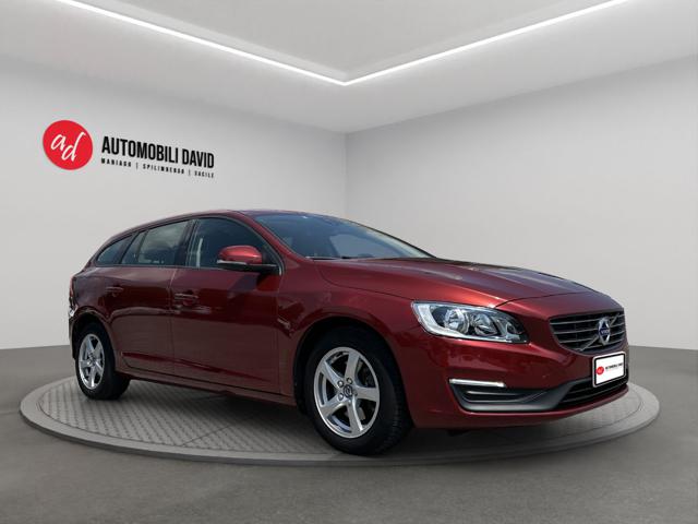 Volvo V60 D2 1.6 Kinetic - foto 3 di 4