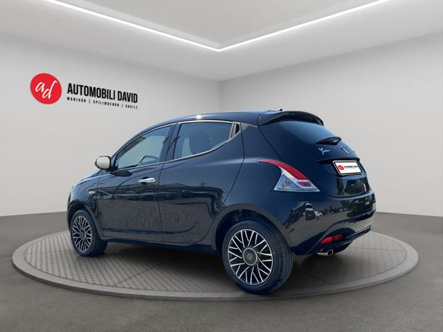 Lancia Ypsilon 1.0 FireFly 5 porte S&S Hybrid Ferretti - foto 4 di 4