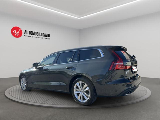 Volvo V60 B4 (d) Geartronic Momentum Business Pro - foto 4 di 4