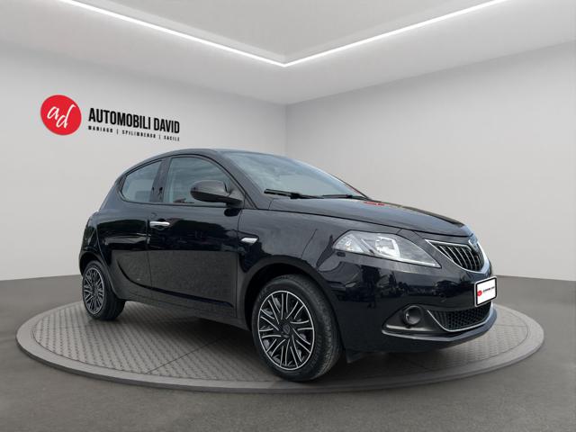 Lancia Ypsilon 1.0 FireFly 5 porte S&S Hybrid Ecochic Gold - foto 3 di 4