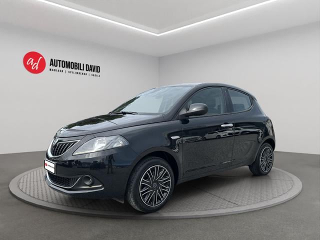 Lancia Ypsilon 1.0 FireFly 5 porte S&S Hybrid Ecochic Gold - foto 2 di 4