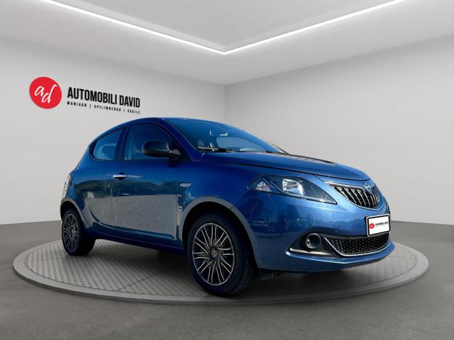 Lancia Ypsilon 1.0 FireFly 5 porte S&S Hybrid Silver Plus - foto 3 di 4