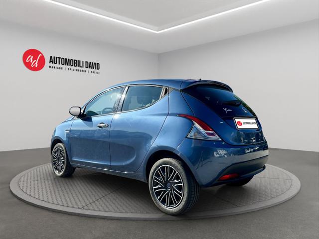 Lancia Ypsilon 1.0 FireFly 5 porte S&S Hybrid Silver Plus - foto 4 di 4