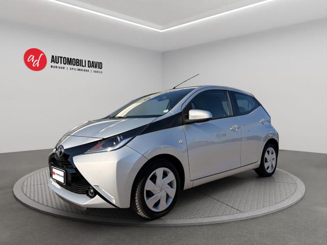 Toyota Aygo 1.0 VVT-i 69 CV 5 porte x-cite TSS, del 2017, 89.000 km, in vendita a Maniago (PN)