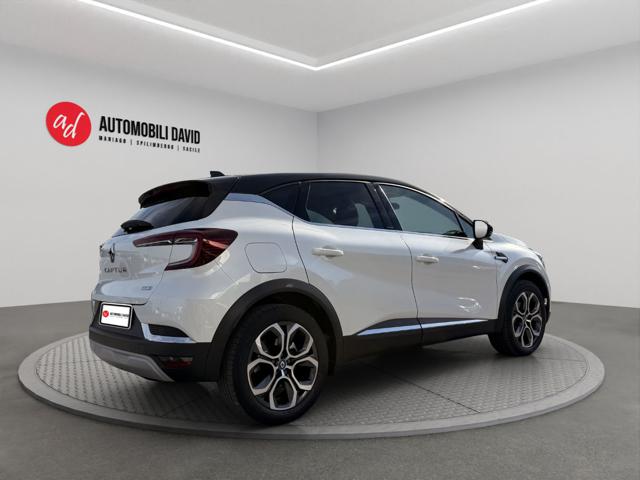 Renault Captur Plug-in Hybrid E-Tech 160 CV Techno - foto 4 di 4