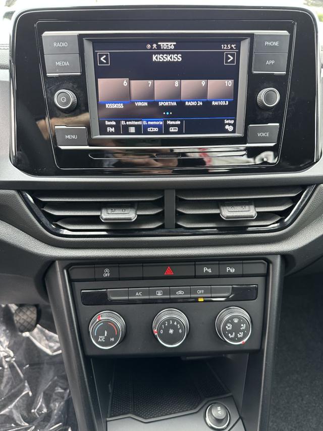Volkswagen T-Roc 1.0 TSI Life, del 2023, 67.000 km, in vendita a Maniago (PN)