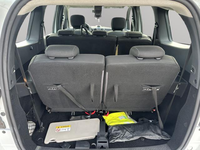 Dacia Lodgy Stepway 1.5 Blue dCi 8V 115CV 7 posti usato a MANIAGO