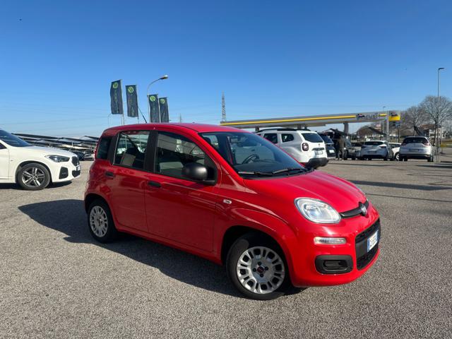 Fiat Panda 1.0 S&S Hybrid, del 2022, 69.000 km, in vendita a Maniago (PN)