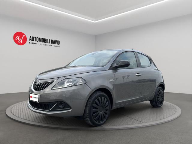 Lancia Ypsilon 1.0 FireFly 5 porte S&S Hybrid Ecochic Silver usato a MANIAGO