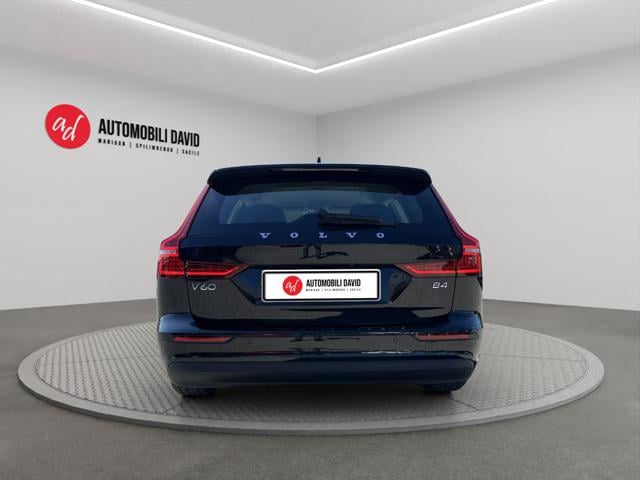 Volvo V60 B4 (d) automatico Essential usato a MANIAGO