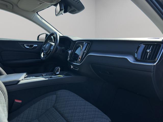 Volvo V60 B4 (d) automatico Essential usato a MANIAGO